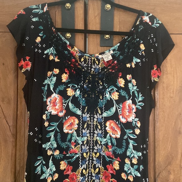 Lola P Cap Sleeve Hanky Hem Dress - Picture 2 of 6